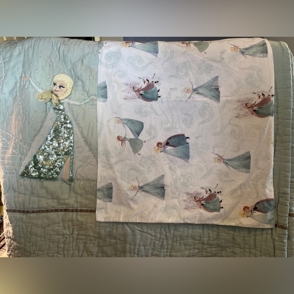 Pottery Barn Kids Frozen Quilt & Pillowcase